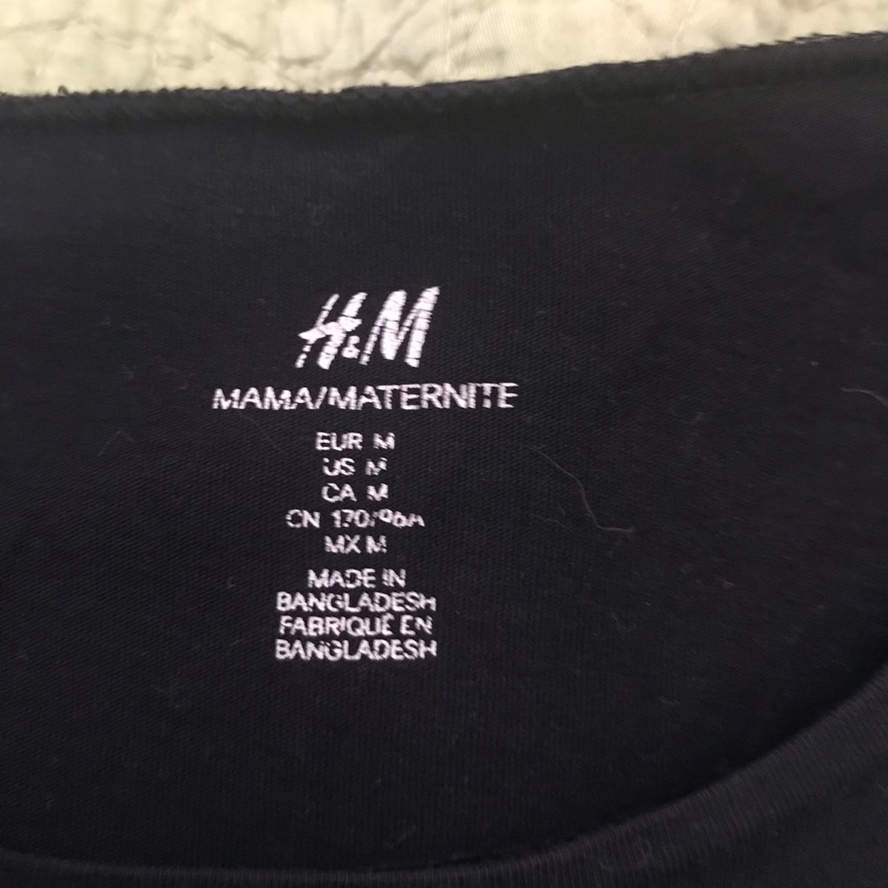 H&M Black Maternity Tee - Picture 2 of 2